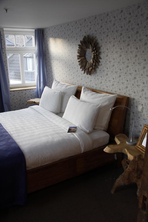 Zur Ewigen Lampe Romantisches Landhotel & Restaurant Nideggen Værelse billede